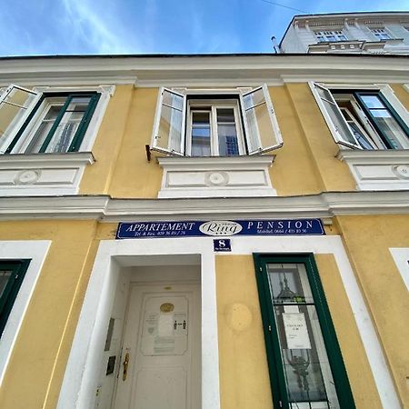 Appartement Pension 700M Zum Ring Вена Экстерьер фото
