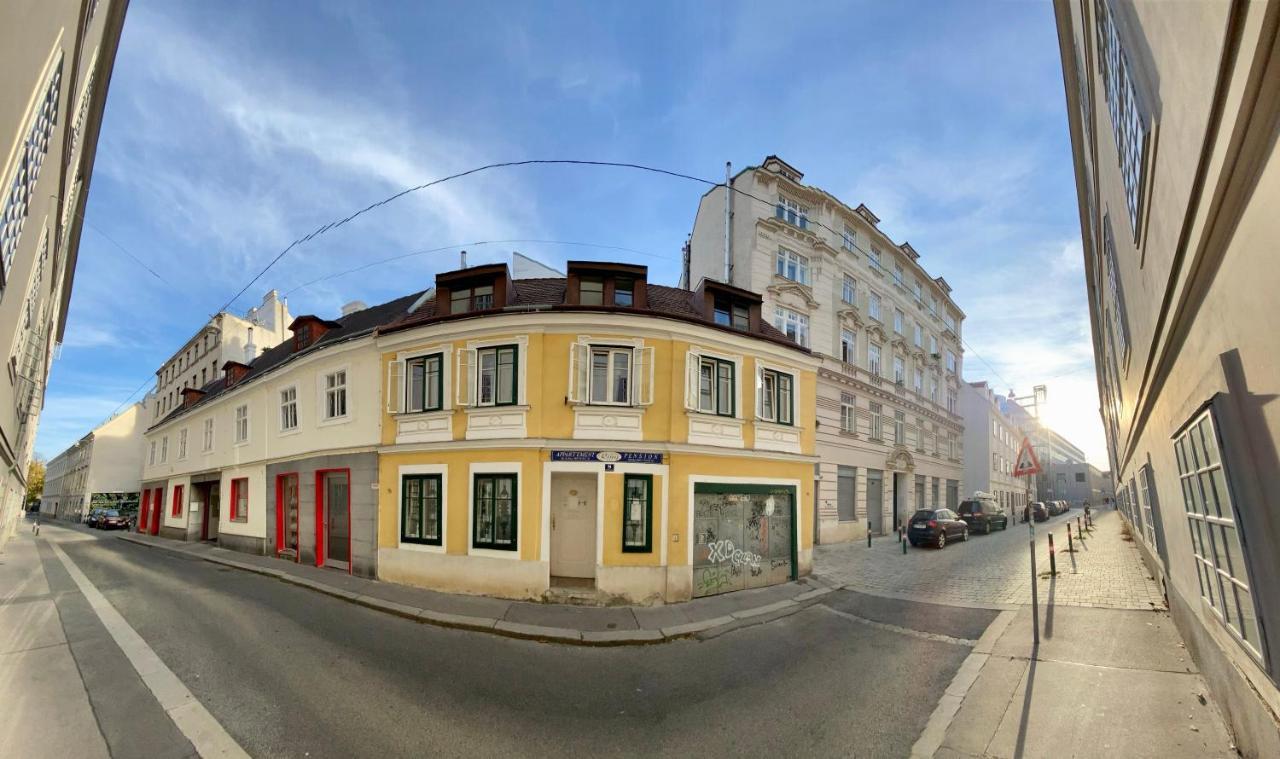 Appartement Pension 700M Zum Ring Вена Экстерьер фото
